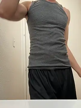 gymratforyouu online show from November 5, 4:34 am