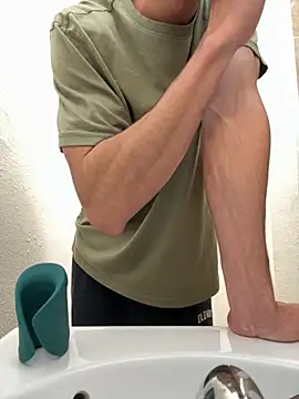 gymratforyouu online show from November 7, 12:10 am