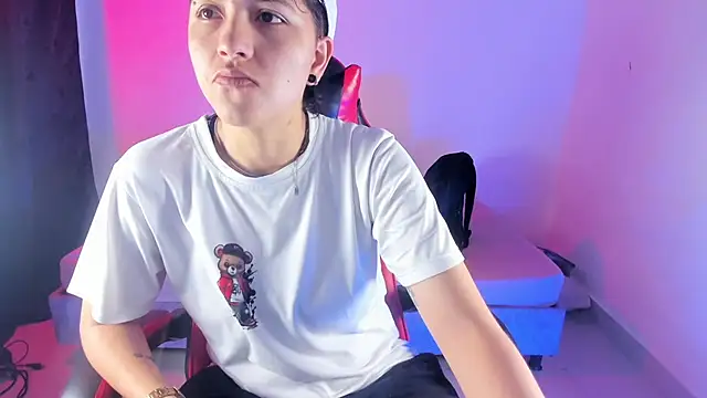 Snapshot of nicocoox chatting on February 3, 2:11 pm nicocoox online show from February 3, 2:11 pm