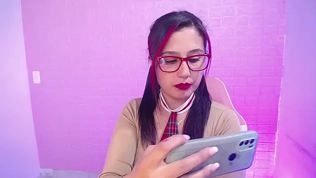 Sara1126  online show from September 28, 4:07 am