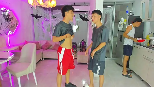 Houseofwarrios online show from September 26, 5:22 am