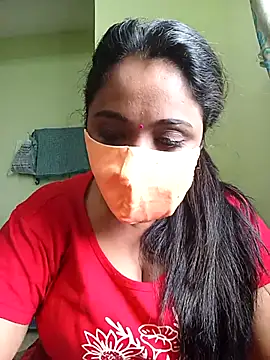 Snapshot of queendivya chatting on September 19, 6:48 am queendivya online show from September 19, 6:48 am