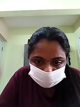 Snapshot of queendivya chatting on September 28, 8:52 am queendivya online show from September 28, 8:52 am