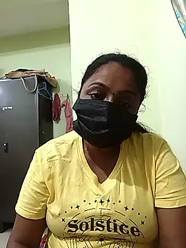 Snapshot of queendivya chatting on November 22, 10:20 pm queendivya online show from November 22, 10:20 pm