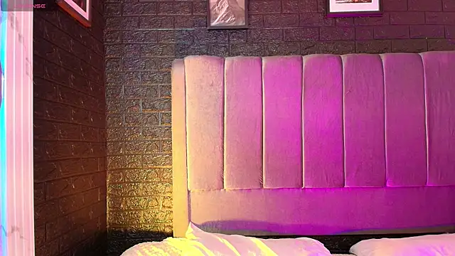 Snapshot of Erick_Velveth chatting on November 6, 9:26 pm Erick Velveth online show from November 6, 9:26 pm