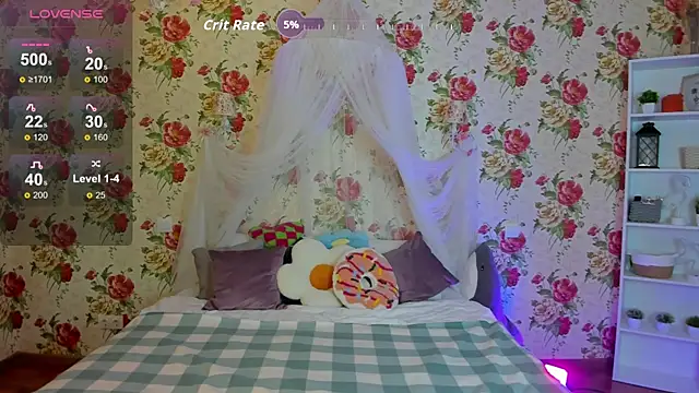 Snapshot of RoseThomas_ chatting on October 10, 5:39 am RoseThomas online show from October 10, 5:39 am