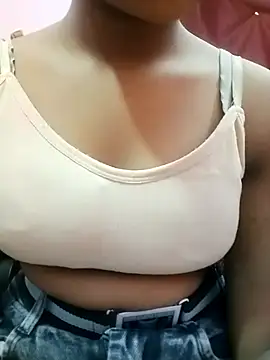 Snapshot of pari_rani7 chatting on October 16, 3:29 am pari rani7 online show from October 16, 3:29 am