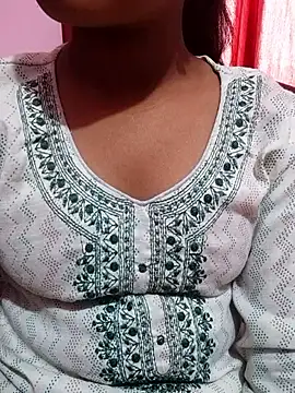 Snapshot of pari_rani7 chatting on November 23, 3:39 am pari rani7 online show from November 23, 3:39 am