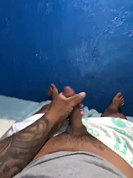 Snapshot of Alangostoso092 chatting on November 1, 6:21 pm Alangostoso092 online show from November 1, 6:21 pm