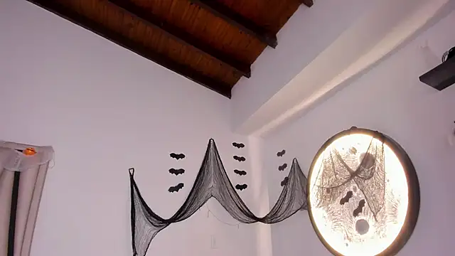 Isabella-Rosssi online show from October 19, 5:02 pm