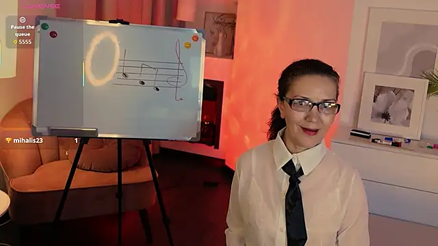 Irene Marlow online show from December 3, 2:15 pm