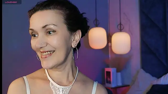 Snapshot of Irene_Marlow chatting on May 26, 7:48 am Irene Marlow online show from May 26, 7:48 am