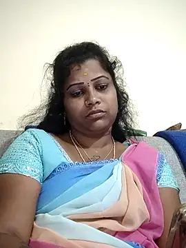 sweetqueen143 online show from October 16, 5:25 pm