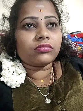 sweetqueen143 online show from November 14, 5:22 pm