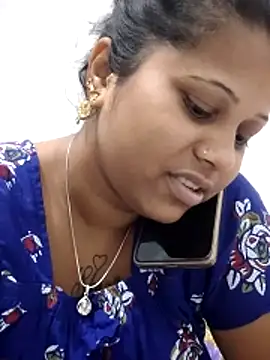 sweetqueen143 online show from February 19, 4:36 pm