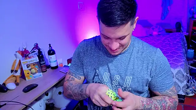 ryden 01 online show from October 1, 5:35 am