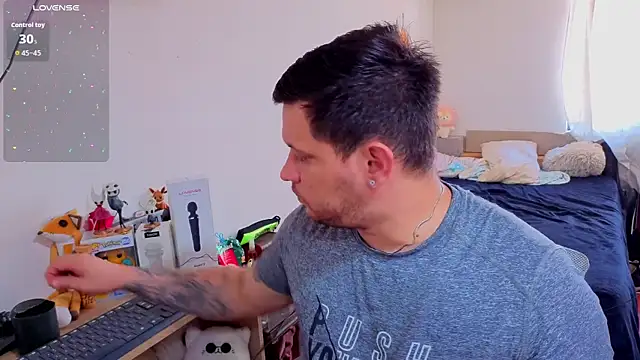 ryden 01 online show from November 6, 3:57 pm