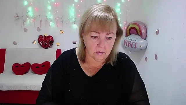 Snapshot of MilenaWedxy chatting on September 30, 5:01 am MilenaWedxy online show from September 30, 5:01 am