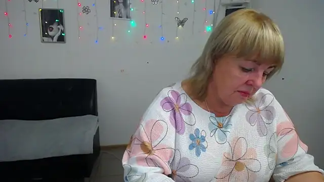 Snapshot of MilenaWedxy chatting on October 8, 11:08 am MilenaWedxy online show from October 8, 11:08 am