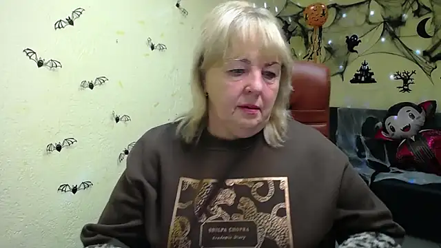 Snapshot of MilenaWedxy chatting on November 2, 6:05 am MilenaWedxy online show from November 2, 6:05 am