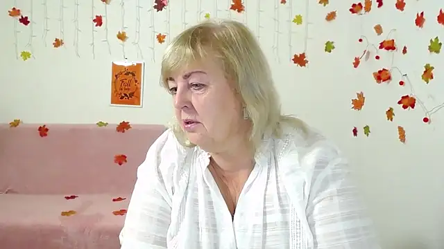 Snapshot of MilenaWedxy chatting on November 21, 6:12 am MilenaWedxy online show from November 21, 6:12 am