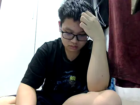 loveninja online show from April 1, 12:06 pm