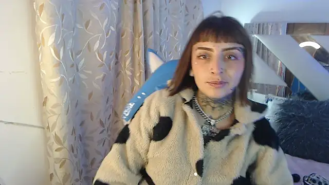 Gyal 8  online show from November 13, 3:05 am