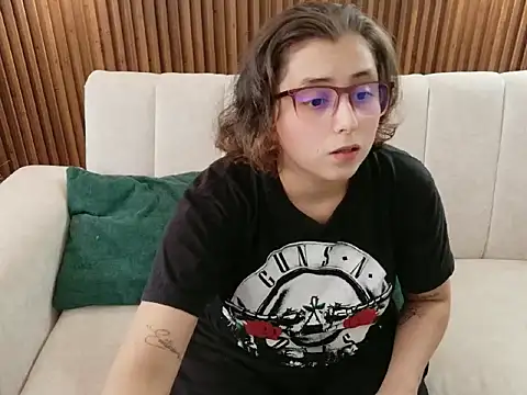 dirty feelena online show from December 22, 6:05 pm