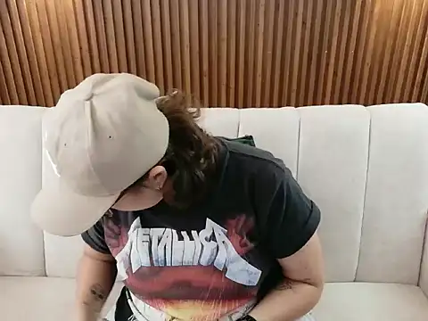 dirty feelena online show from February 13, 4:25 pm