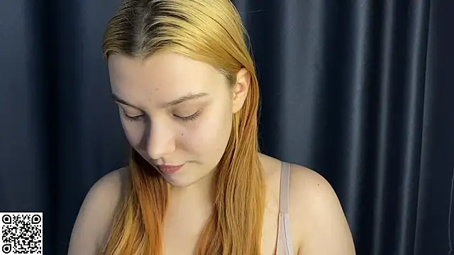 Elvira8cute online show from December 5, 3:52 pm