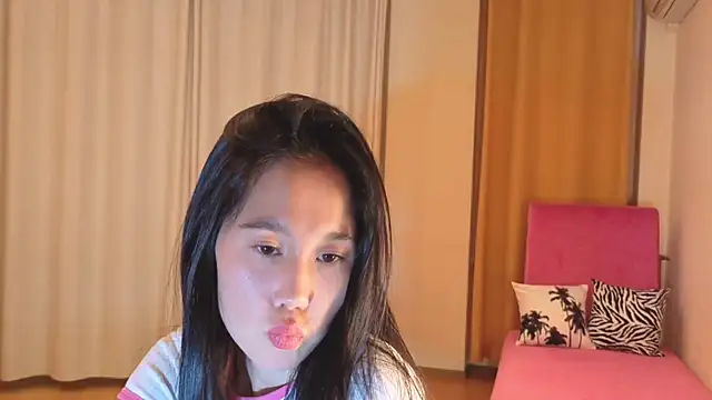 Reina  chan online show from September 21, 6:20 pm