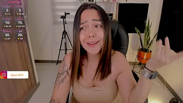 Snapshot of TaniaVelvet chatting on September 25, 4:43 pm TaniaVelvet online show from September 25, 4:43 pm