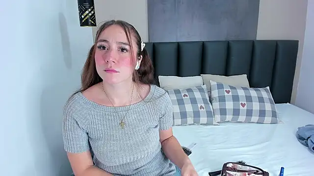 MyApril   online show from October 7, 12:35 pm