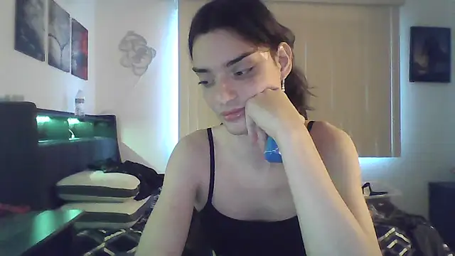 Snapshot of Luna_Samosienko chatting on September 30, 11:10 pm Luna Samosienko online show from September 30, 11:10 pm