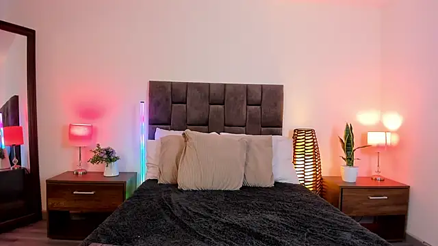 Aliccecullen online show from February 4, 1:06 pm