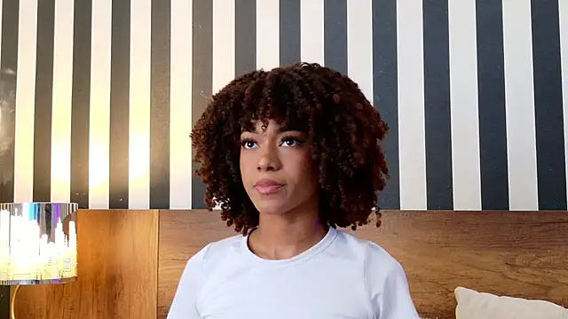 Snapshot of Stellaciel_ chatting on October 28, 10:12 pm Stellaciel online show from October 28, 10:12 pm