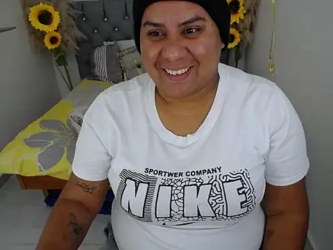 hotlesby valery online show from October 24, 12:12 pm