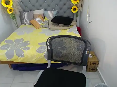 hotlesby valery online show from November 6, 11:55 am