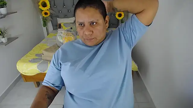 hotlesby valery online show from November 28, 8:11 pm