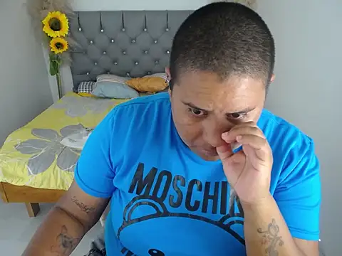 hotlesby valery online show from February 18, 7:54 pm