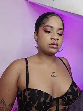 Snapshot of camilafoox7 chatting on October 9, 11:58 pm camilafoox7 online show from October 9, 11:58 pm