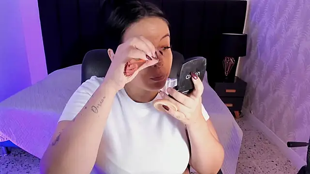 Snapshot of camiladuke7 chatting on November 29, 7:39 pm camiladuke7 online show from November 29, 7:39 pm