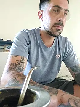 Snapshot of coherro3 chatting on November 5, 12:16 pm coherro3 online show from November 5, 12:16 pm