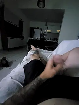 Snapshot of coherro3 chatting on November 11, 2:00 am coherro3 online show from November 11, 2:00 am