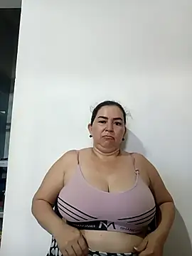 Snapshot of nataboobs chatting on October 15, 8:20 pm nataboobs online show from October 15, 8:20 pm