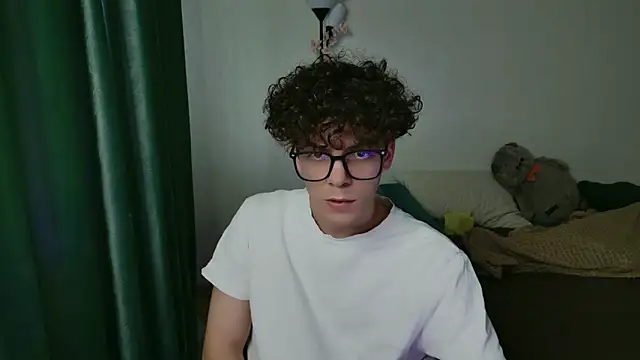 Snapshot of dreamgonetan chatting on September 24, 3:04 pm dreamgonetan online show from September 24, 3:04 pm