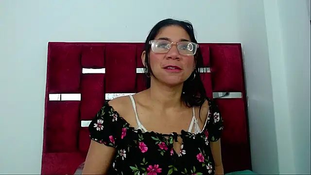 Snapshot of PamelaCruzThxl chatting on October 2, 12:23 pm PamelaCruzThxl online show from October 2, 12:23 pm