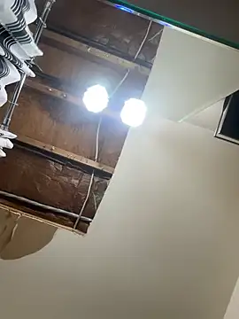 loverofbigitems2 online show from March 4, 7:53 pm