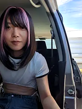 Snapshot of takusaki223 chatting on September 28, 3:34 am takusaki223 online show from September 28, 3:34 am