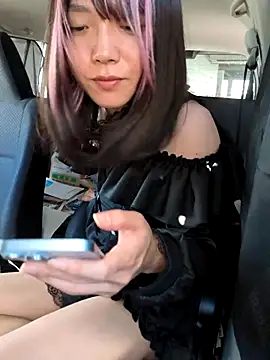 Snapshot of takusaki223 chatting on September 30, 2:16 am takusaki223 online show from September 30, 2:16 am